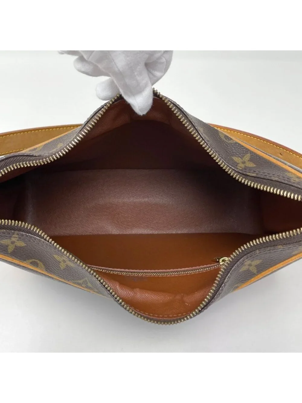 Louis Vuitton Boulogne 30 Shoulder Bag Monogram Brown